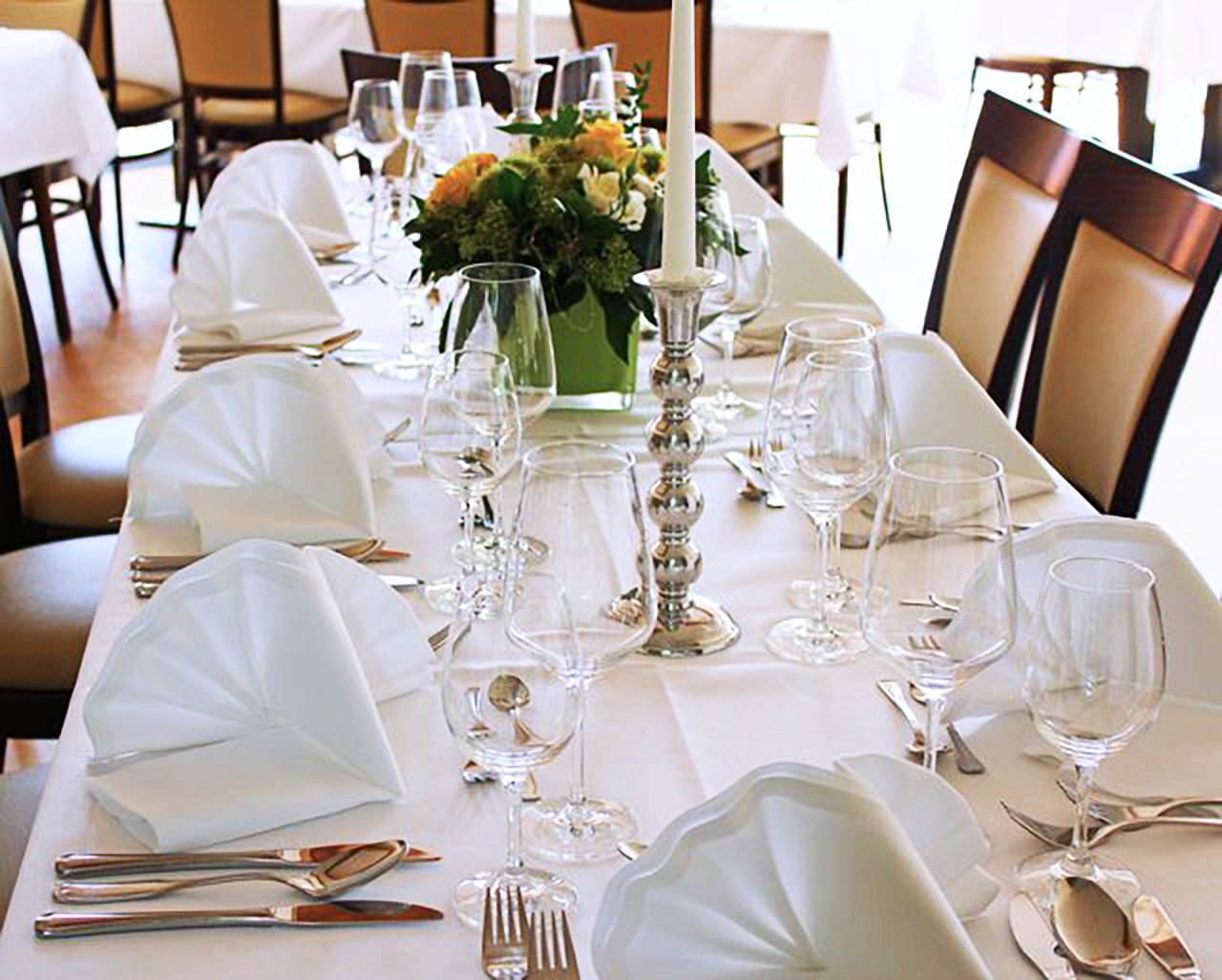 weisse Tischdecke Klara von Libusch