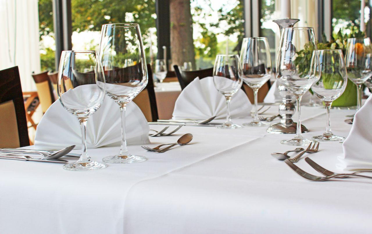 Tischdecke Klara weiß ohne Muster