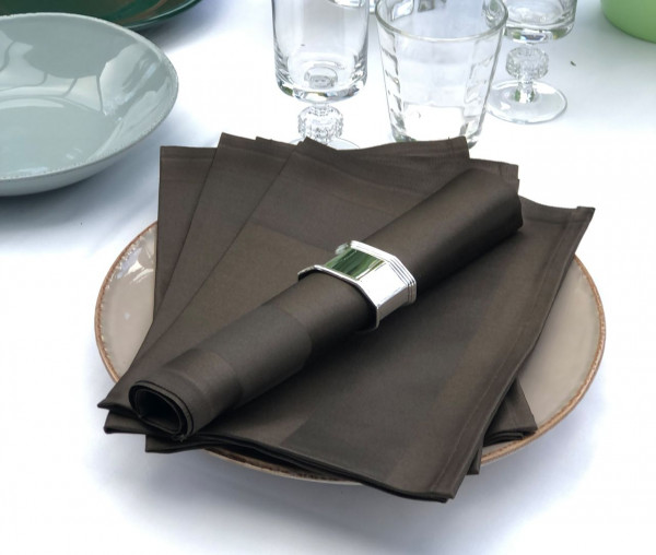6 cloth napkins, Padua, dark brown, with satin band 50x50 cm
