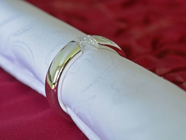Napkin rings with stone, silver coated, Set of 2 pc.